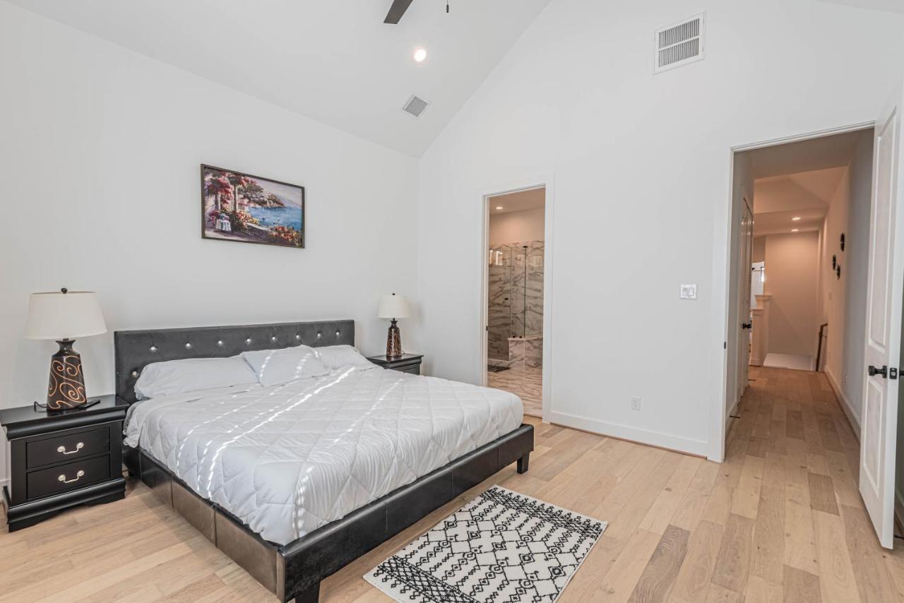 Luxury 3Br, Ks Bed Mins Away 4Rm Dtown, Med Ctr Villa Houston Eksteriør billede