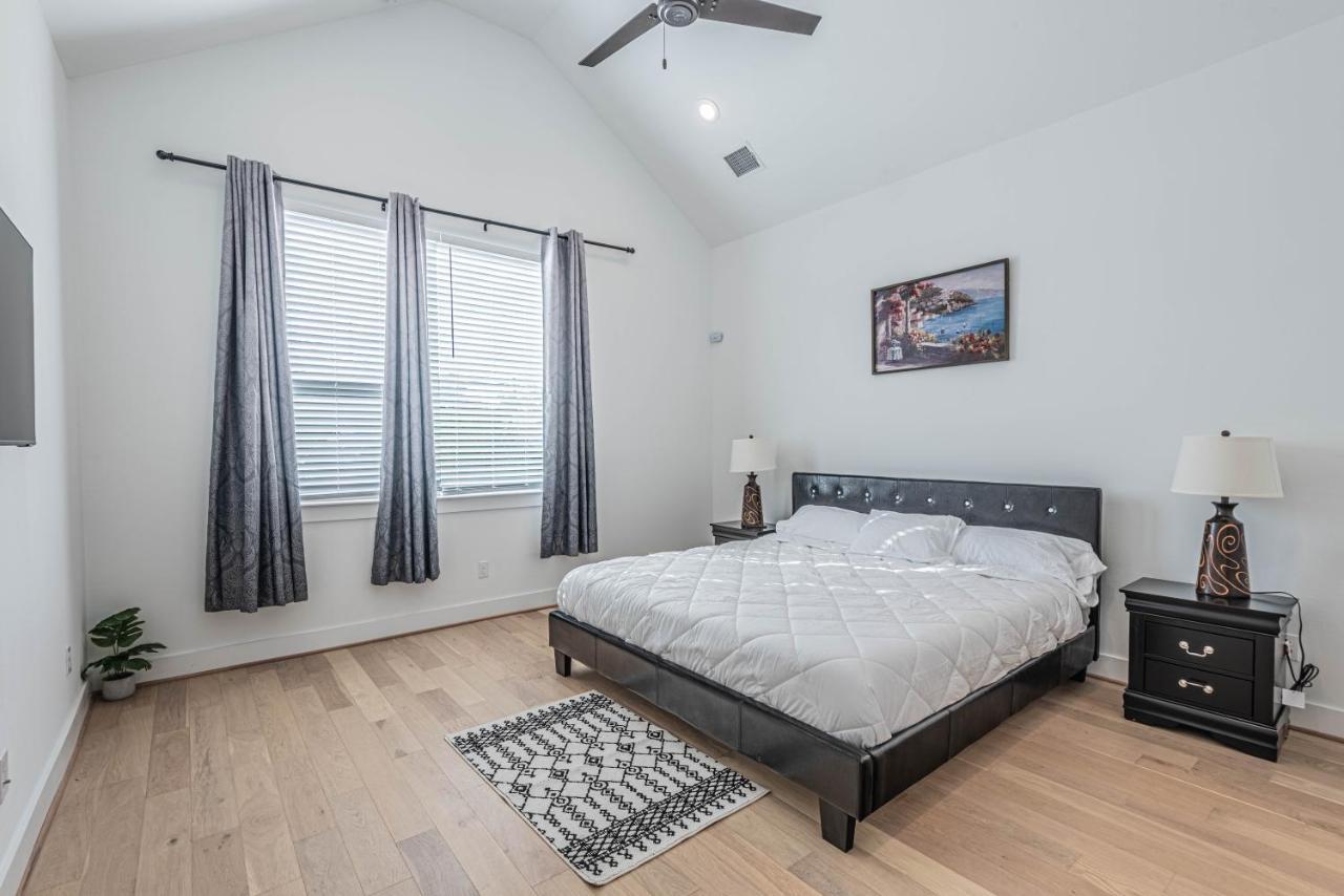 Luxury 3Br, Ks Bed Mins Away 4Rm Dtown, Med Ctr Villa Houston Eksteriør billede