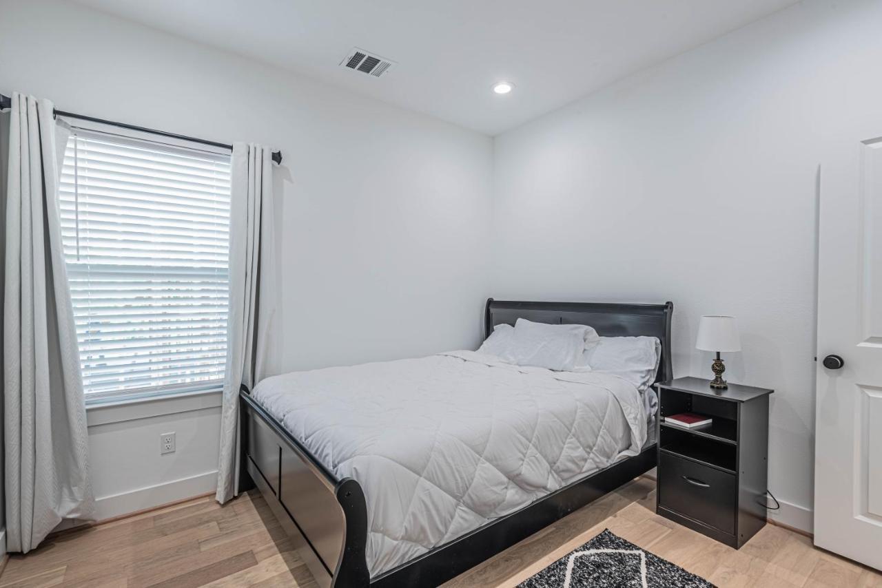 Luxury 3Br, Ks Bed Mins Away 4Rm Dtown, Med Ctr Villa Houston Eksteriør billede